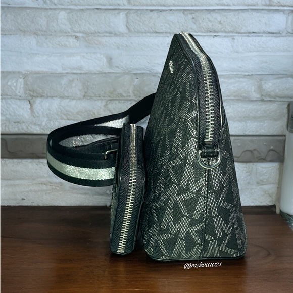 RARE Michael Kors Cindy Large Dome Crossbody + Wallet in Black/SILVER - Picture 3 of 10